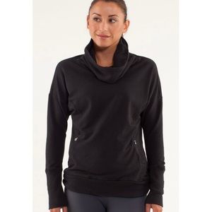 EUC Lululemon Black Rest Day Pullover Sweatshirt Size 6
